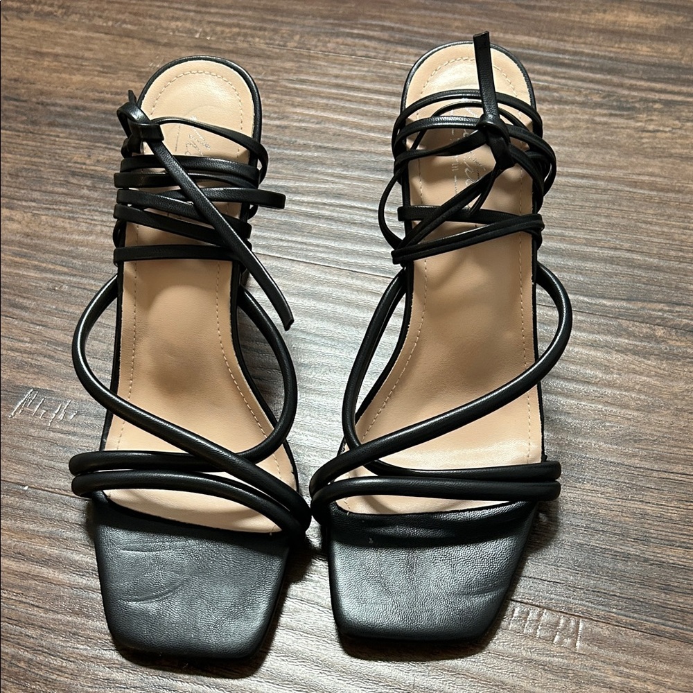 Chic Black Strappy Heels